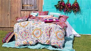 Pasco Multi Queen Quilt Cover Set