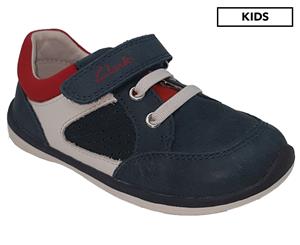 Clarks Boys' Maxxie Medium Standard Shoe - Navy