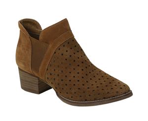 Earth Shoes Womens Keren Boot in Cognac