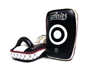 FAIRTEX - Small Curved Thai Pads Muay Thai Boxing MMA Training