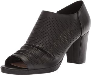 Bella Vita Women's Liza Platform