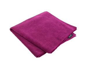 Regatta Great Outdoors Lightweight Giant Compact Travel Towel (Dark Cerise) - RG2807