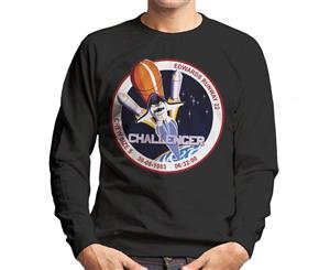 NASA STS 8 Challenger Mission Badge Men's Sweatshirt - Black