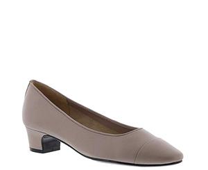 Vaneli Womens Aleda Closed Toe Classic Pumps